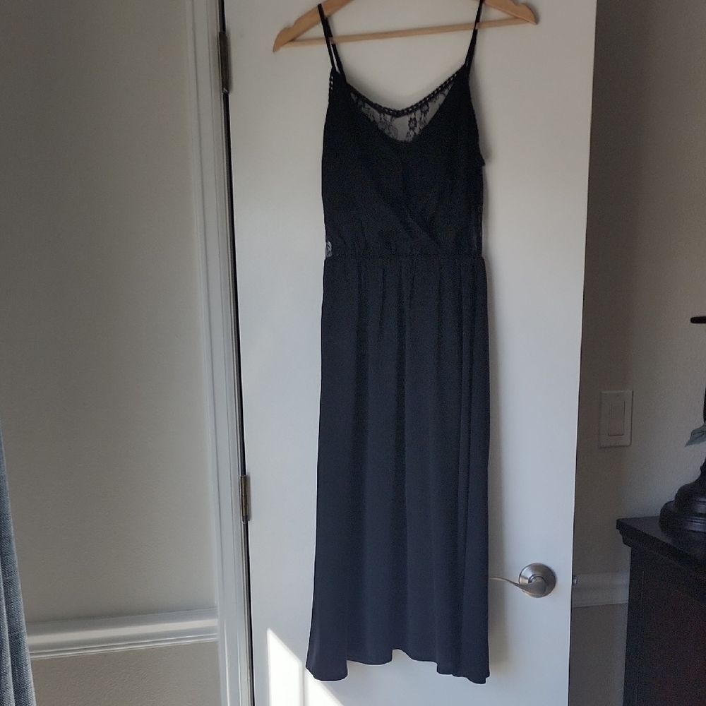 Forever 21 Black Lace Midi Dress